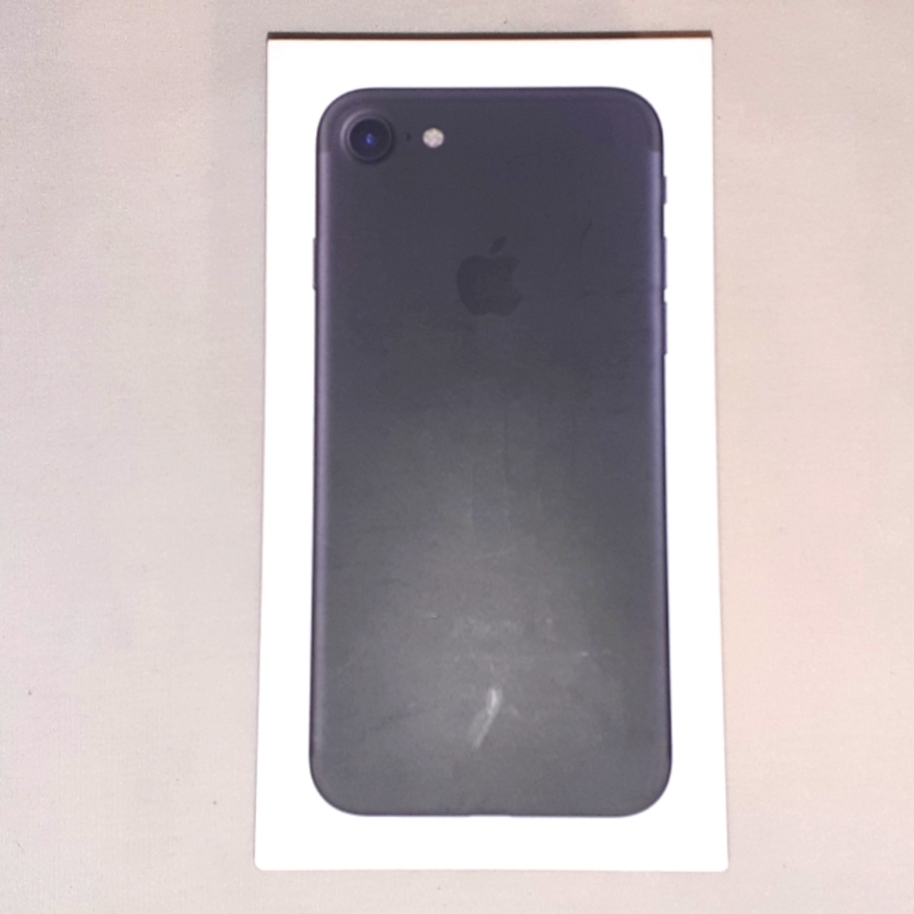 Apple iPhone 7 (empty box)